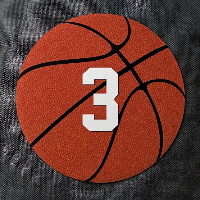 Bóton Redondo 7.62cm Camisa de Basquete Personalizada com Número ou Let (Make your own basketball button with custom basketball player number, initials or school letters.)