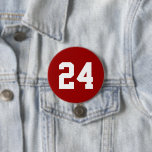 Bóton Redondo 7.62cm Crimson e White Atleta Jersey Number<br><div class="desc">Anime-se com a sua equipe desportiva favorita, jogador de futebol ou mostre seu orgulho escolar com um botão personalizado de espírito! Personalize com o número de camisa de um jogador ou outro texto personalizado. Perfeito para jogos de futebol, basquetebol, baseball e futebol! Crie pinos personalizados para o grupo inteiro, cheerleaderes,...</div>