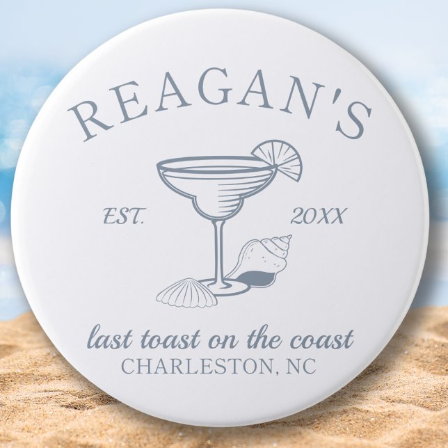 Bóton Redondo 7.62cm Festa de Despedida de Solteira "Último Brinde na C (last toast on the coast beach bachelorette party button girls weekend trip coastal nautical sea )