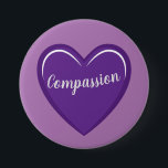 Bóton Redondo 7.62cm Gráfico de Coração Roxo Simples com Texto de Compa<br><div class="desc">Este botão apresenta um gráfico simples do coração roxo em cores sólidas com a palavra compaixão. Esta design é uma forma perfeita de expressar apreço por alguém com quem você se importa.</div>