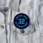 Bóton Redondo 7.62cm Marinho e Teal Football, Número Jersey<br><div class="desc">Anime-se com a sua equipe desportiva favorita, jogador de futebol ou mostre seu orgulho escolar com um botão personalizado de espírito! Adicione o nome da sua escola ou personalize com o nome de um jogador e o número de camisa. Perfeito para jogos de futebol, basquetebol, baseball e futebol! Crie pinos...</div>