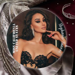 Bóton Redondo 7.62cm Pino do Botão Pageant Personalizado - Escolha o Ta<br><div class="desc">Proteja o seu sash com estilo com este pino de botão personalizável para pageants. Adicione a sua foto e o seu nome para criar o pino personalizado do pageant mais avançado para eventos de promocional. Escolha entre uma variedade de tamanhos e formas para torná-lo seu!</div>