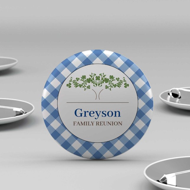 Bóton Redondo 7.62cm Tema Gingham Azul Botões de Reunião da Família (personalized family reunion buttons blue gingham print with tree and custom text.)