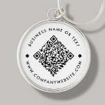 Branca | Chaveiro de Código QR personalizado de ne<br><div class="desc">Chaveiro de código QR personalizável,  com um fundo branco limpo. Para gerar um novo código QR no design,  adicione o URL do seu site ou identificador de mídia social no recurso " personalizar este modelo".</div>