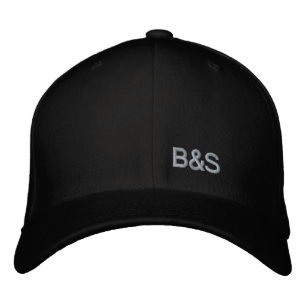 Branco no boné bordado preto de Benny e de Smith