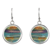 Brincos com design abstrato semelhante à pátina