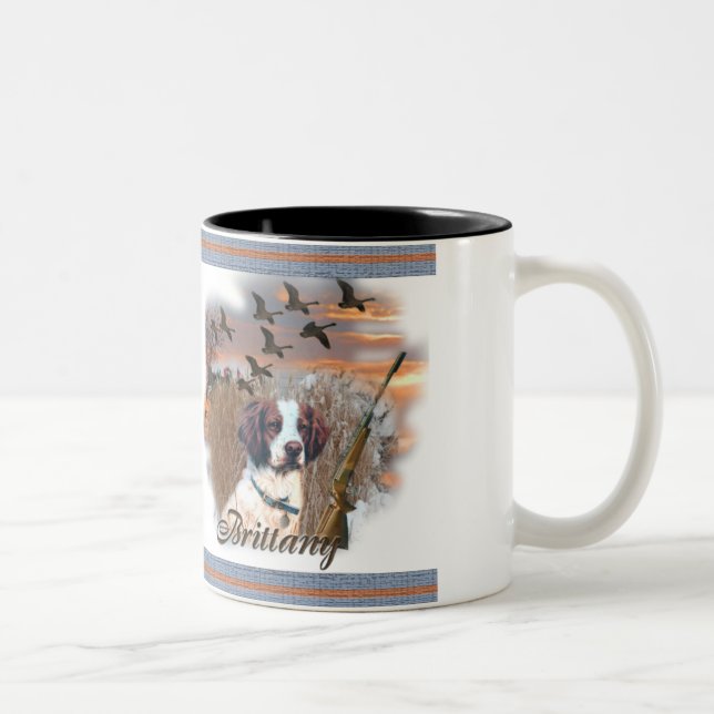 Brittany sobre as canecas de caça (Direita)