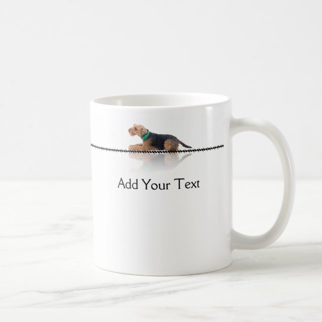 Brown e caneca preta de galês Terrier (Direita)