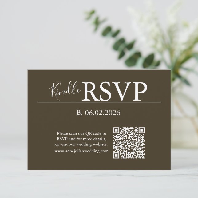 Brown RSVP QR Code Card for Modern Wedding (Em pé/Frente)
