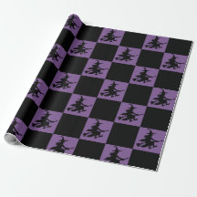Bruxas pretas em papel de embrulho xadrez roxo