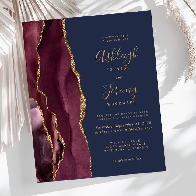 Budget Agate Burgundy Navy Blue Wedding Invitation (Criador carregado)