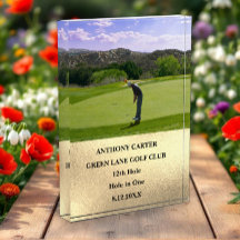 Buraco de Golfe Personalizado em Uma Foto de Golfe