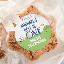 Buraco num autocolante de primeiro aniversário em