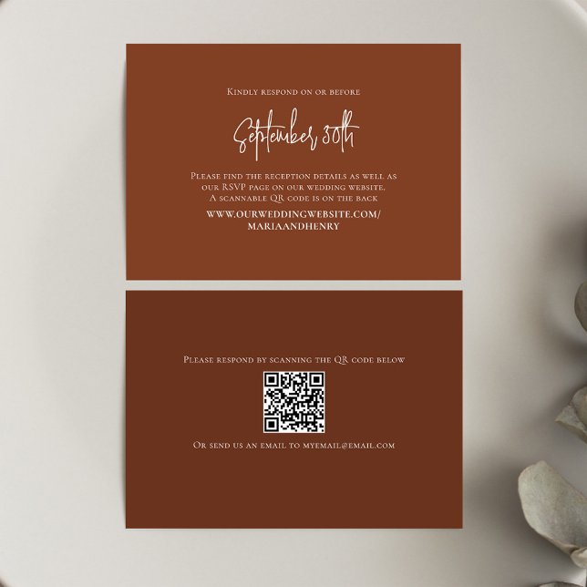 Burgundy deixa código QR RSVP Elegante (Burgundy solid colored rsvp card template.)