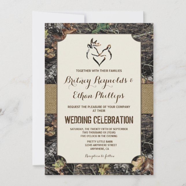 Burlap + Deer Hunting Camo Convites De Casamento (Frente)