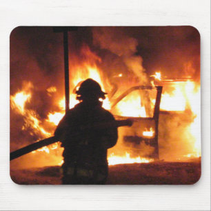 Burning do fogo do veículo! Mousepad
