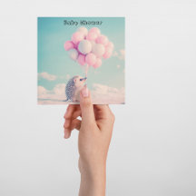 Cabeça de ouriço bonita com balões de aniversário,