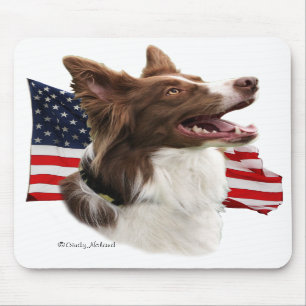 Cabeça vermelha de border collie com mousepad da