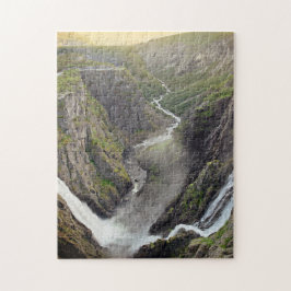 Cachoeira de Voringsfossen no quebra-cabeça de