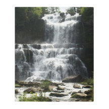 Cachoeira na Foto da Natureza em uma Impressão de 