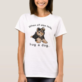 Cachorro Camiseta das Mulheres Abrindo um Cachorro