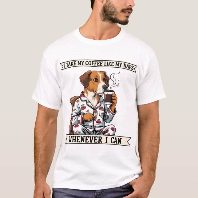 Cachorro T-Shirt Engraçado Café e Naps Pet Humor (Frente)