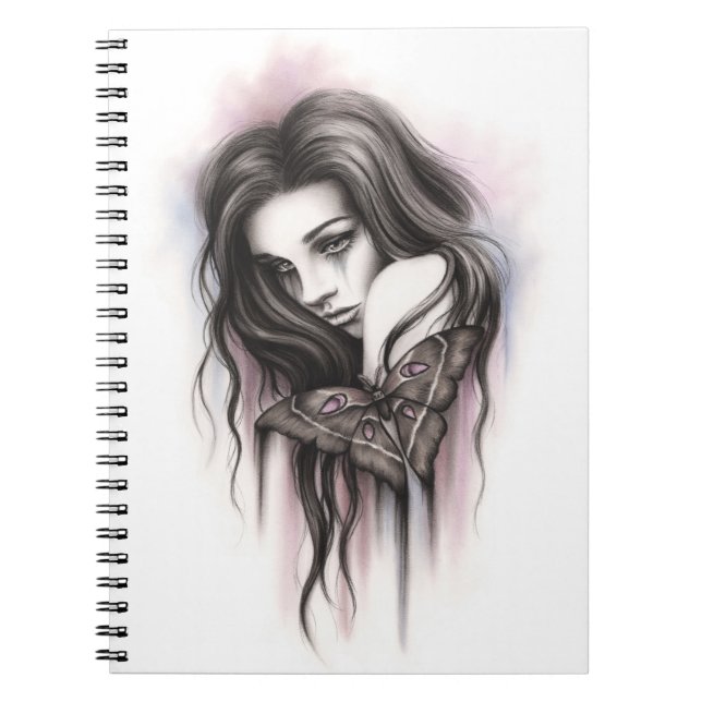 Caderno da menina da traça dos dias escuros (Frente)