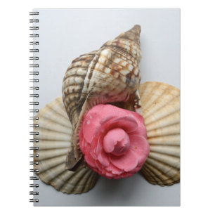 Caderno Espiral A camélia e os escudos