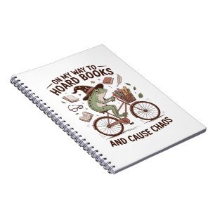 Caderno Espiral A Caminho De Acumular Livros E Causar Caos Sapo En