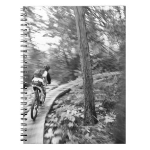Caderno Espiral Aaron Rodgers fazendo mountain biking na Stairway