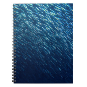 Caderno Espiral Abstrato da Escola de Peixes do Mar Subaquático