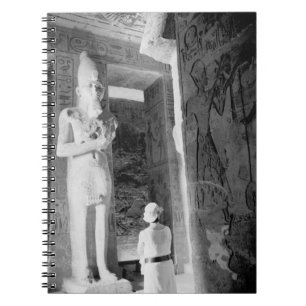 Caderno Espiral Abu Simbel Egito, Turista dentro do Templo (NR)
