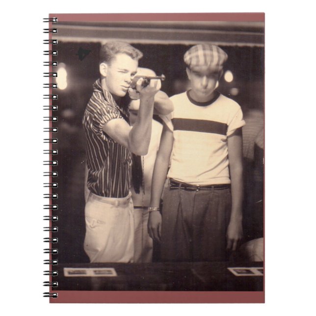 Caderno Espiral acertar o alvo e ganhar uma boneca kewpie (Frente)