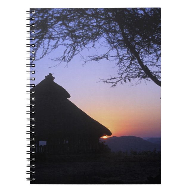 Caderno Espiral África, Etiópia, Região do Rio Omo, Sunset over (Frente)