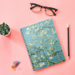 Caderno Espiral Almond Blossoms | Vincent van Gogh<br><div class="desc">Almond Blossoms (1890) do artista holandês Vincent van Gogh (1853-1890). A pintura de Almond Blossoms de Van Gogh mostra delicadas flores brancas colocadas contra um vibrante céu turquesa, simbolizando nova vida e renovação. Inspirados pela arte japonesa, os galhos elegantes e linhas fluentes criam um sentido de serenidade e beleza natural....</div>