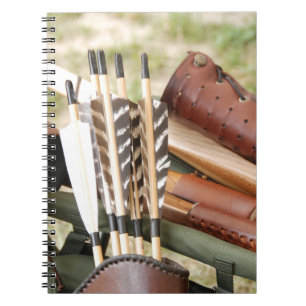 Caderno Espiral Arcos, setas e silenciosos de arquivo