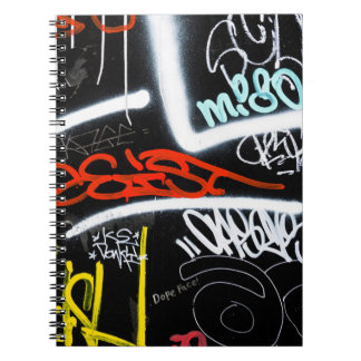 Caderno Espiral Arte de grafite preta e multicolorido