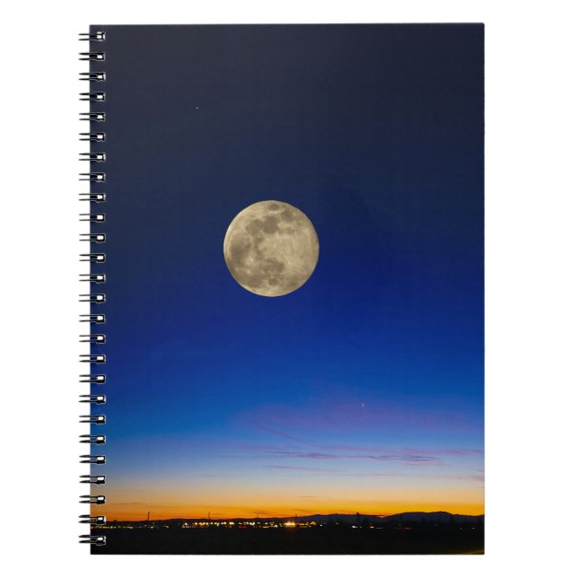 Caderno Espiral Ascensão De Lua Completa Sobre O Sunset (Frente)