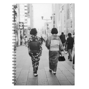 Caderno Espiral Ásia, Japão, Tóquio. Geishas na Ginza.