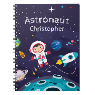 Caderno Espiral Astronaut child on the moon, monogrammed name