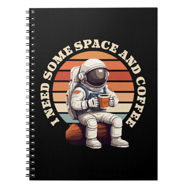 Caderno Espiral Astronauta Bebendo Café (Frente)