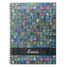 Azulejos multicoloridos brilhantes cerâmicos algum