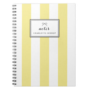 Caderno Espiral Bandas Verticais Amarelas do Pastel Moderno Person