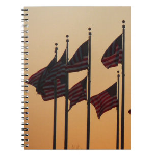 Caderno Espiral Bandeiras ao Pôr do Sol Patriótico Americano EUA