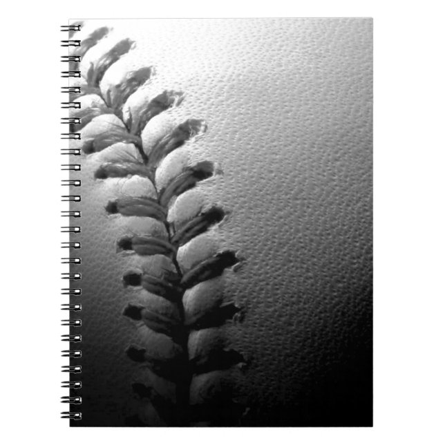 Caderno Espiral Basebol Preto e Branco Fechado (Frente)