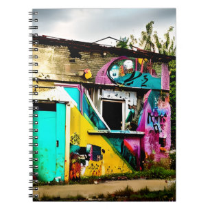 Caderno Espiral Beleza na Destruição Grafite Colorido Abandonado