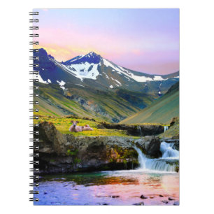 Caderno Espiral Belo cenário paisagístico da Islândia