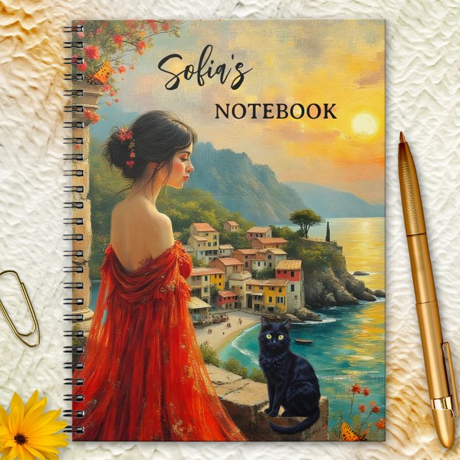 Caderno Espiral Bloco de Notas de Moda e Gato Negro (Italian fine art notebook with lady in red and black cat on a beautiful coast at sunset)