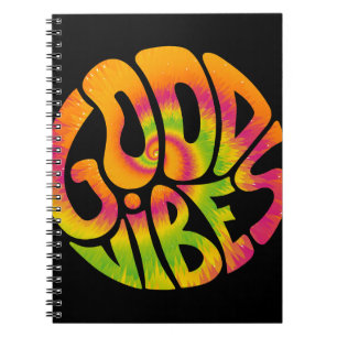 Caderno Espiral Boas vibrações citando. Tie dye psicedelic surreal