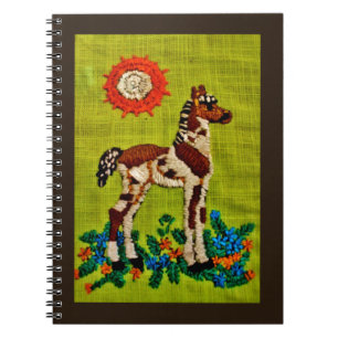 Caderno Espiral Bordado de Pé